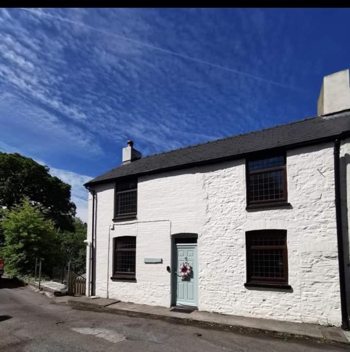 Glan-Yr-Afon Cottage Two Bedrooms Sennybridge Buitenkant foto