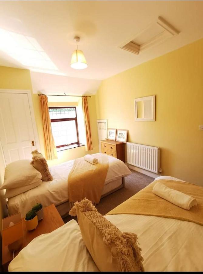 Glan-Yr-Afon Cottage Two Bedrooms Sennybridge Buitenkant foto