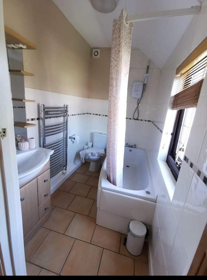 Glan-Yr-Afon Cottage Two Bedrooms Sennybridge Buitenkant foto